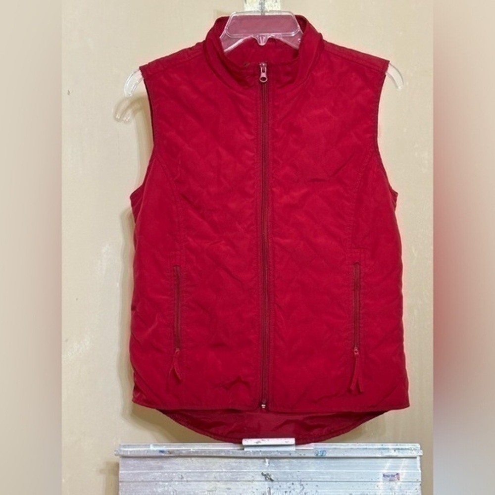 Magellan Sportswear Red Vest